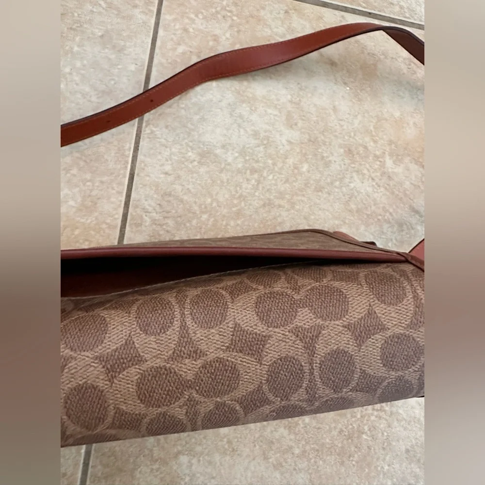 Coach Studio Signature Canvas Shoulder Bag - Picture 4 of 7
